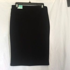 Never worn black pencil skirt ❤️open to offers❤️